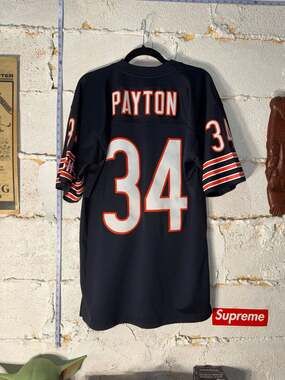 Mitchell & Ness 1985 Walter Payton Chicago Bears Legacy Jersey Size 40(M)